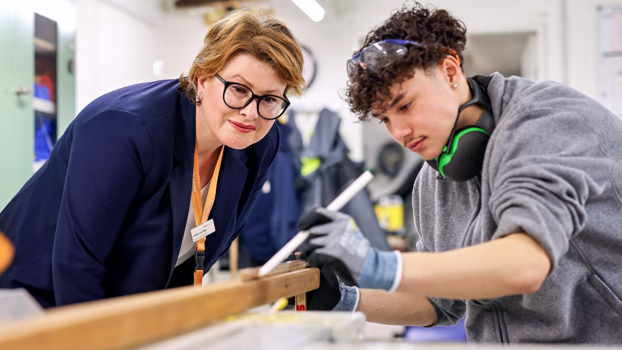 "Ich fühle mich in meiner Lehre sehr gut begleitet." Jeremy Schwarz, Fachmann Betriebsunterhalt EFZ in Ausbildung.