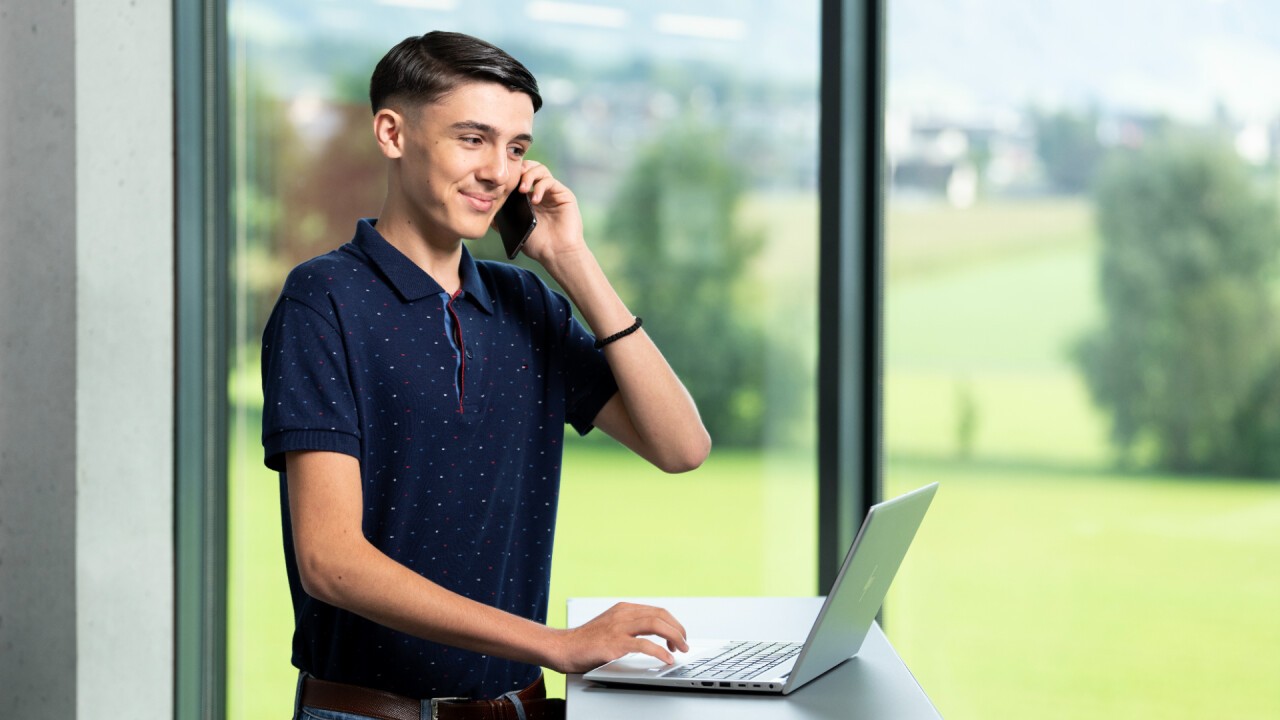 Mit einer Ausbildung bei Leister hebt ihr ab!